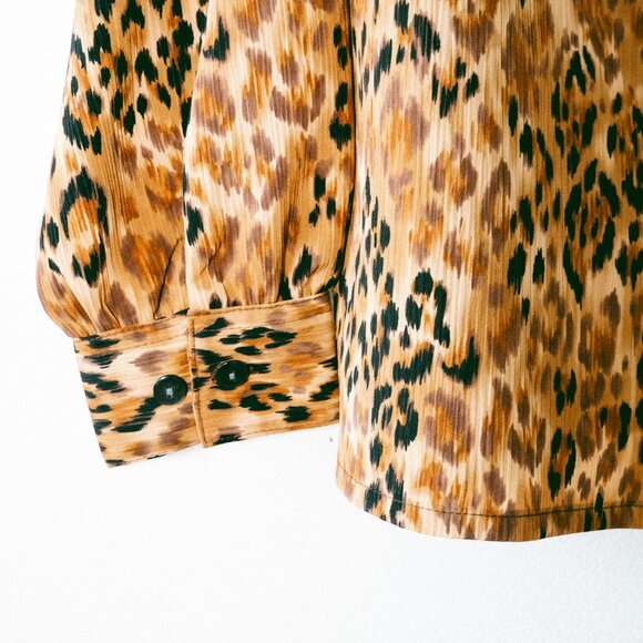 Vintage 90s/Y2K Textured Lightweight Alia Petites Animal Print Blouse – Size 10 - Picture 5 of 5